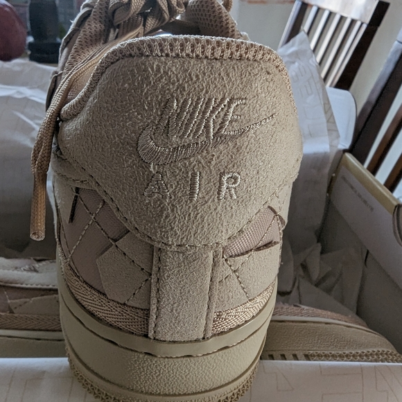 Billie Eilish x Air Force 1 Low Mushroom - Picture 4 of 7